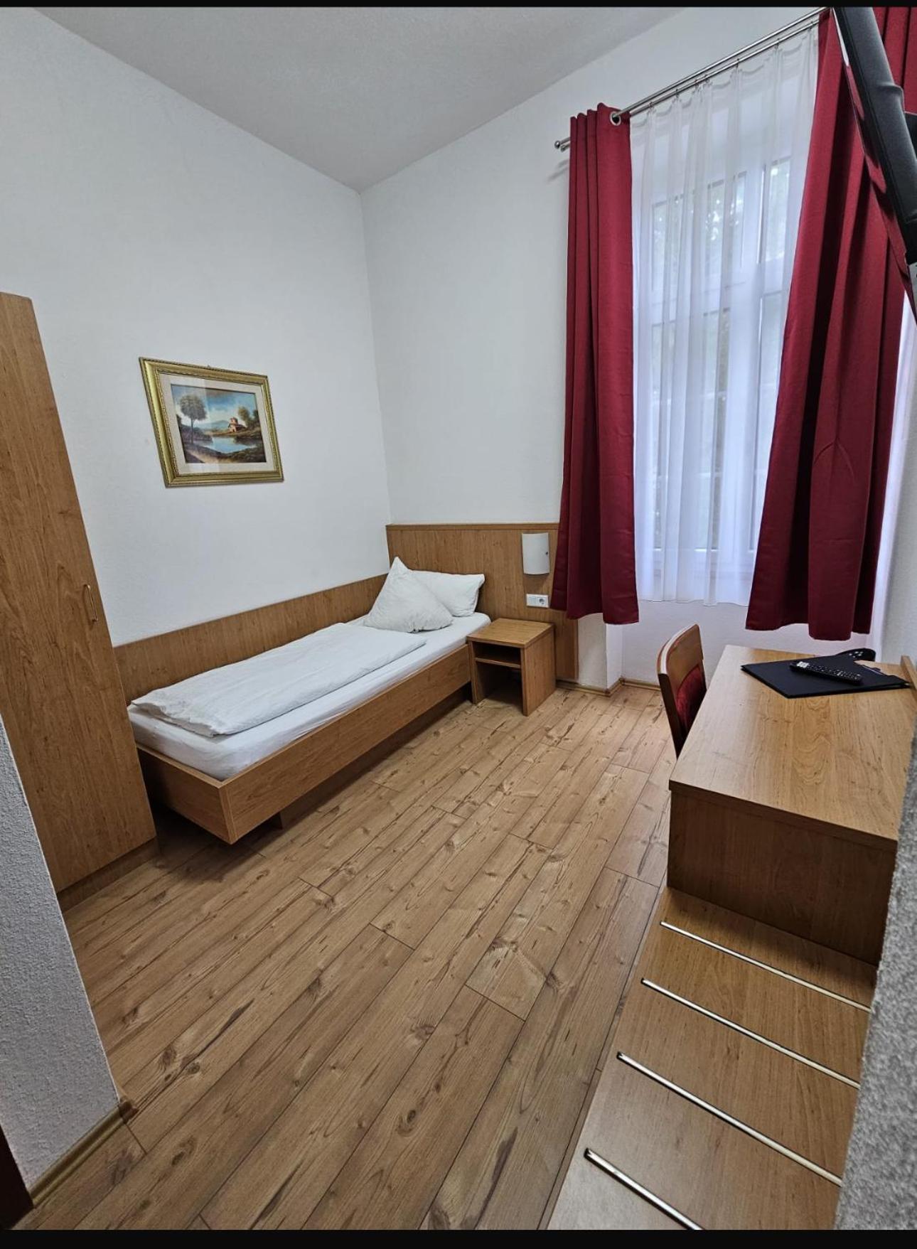 Kehl Hotel Restaurant Schwert מראה חיצוני תמונה