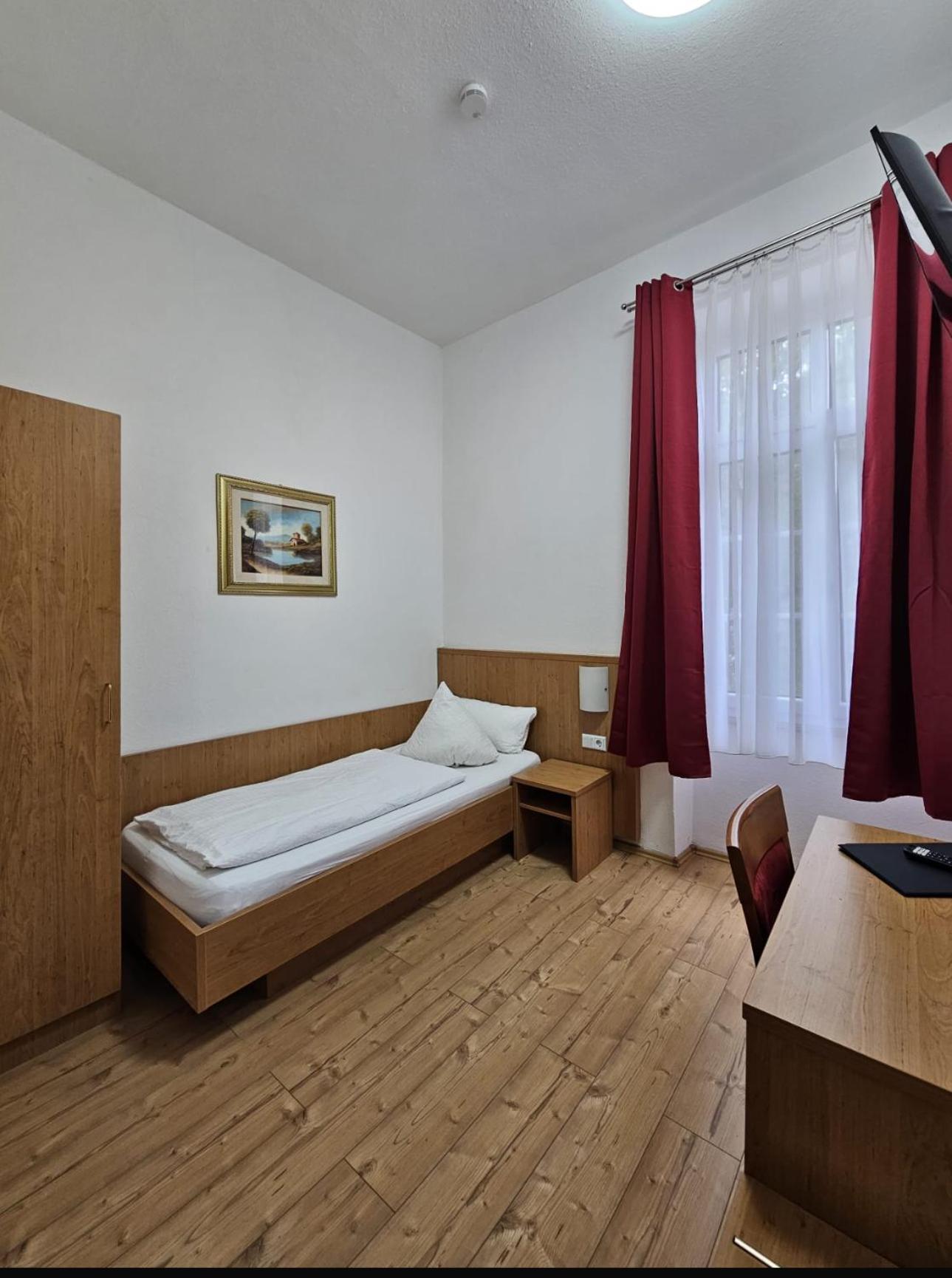 Kehl Hotel Restaurant Schwert מראה חיצוני תמונה
