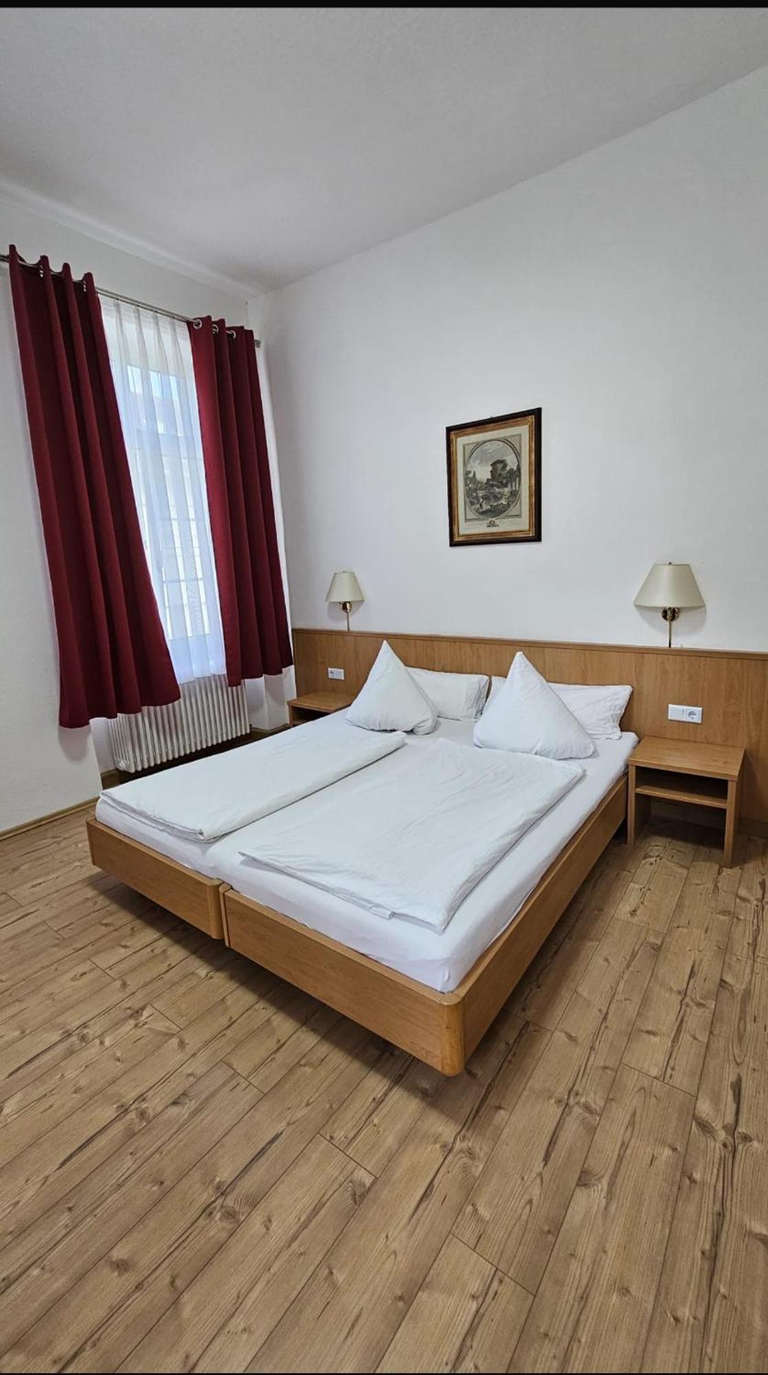 Kehl Hotel Restaurant Schwert מראה חיצוני תמונה